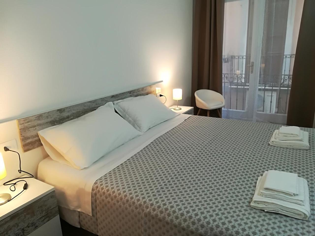 B.House Bed & Breakfast Cagliari Exterior photo