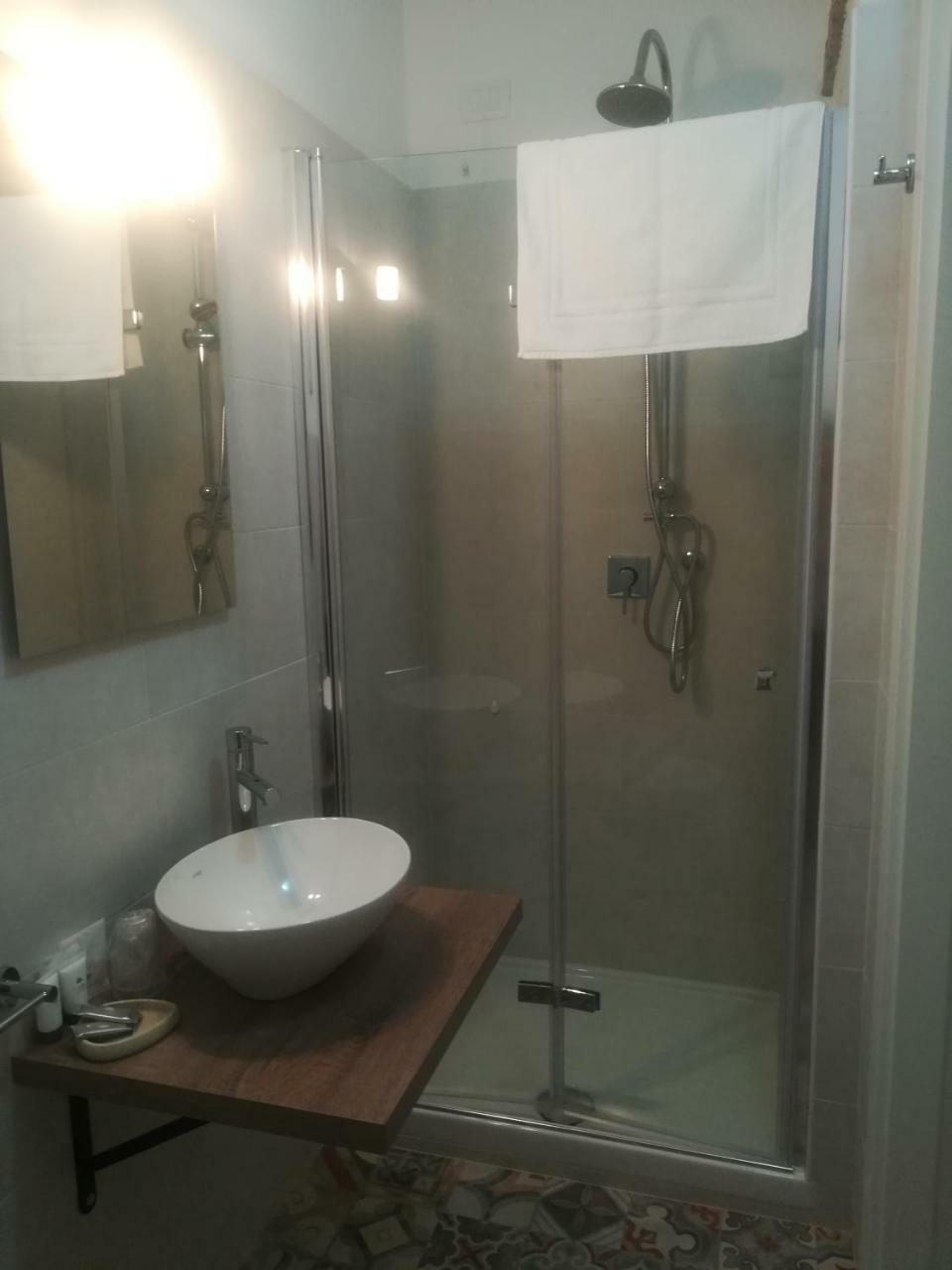 B.House Bed & Breakfast Cagliari Exterior photo